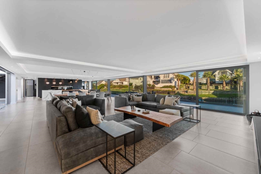 6 Bedroom Property for Sale in Canals Eastern Cape